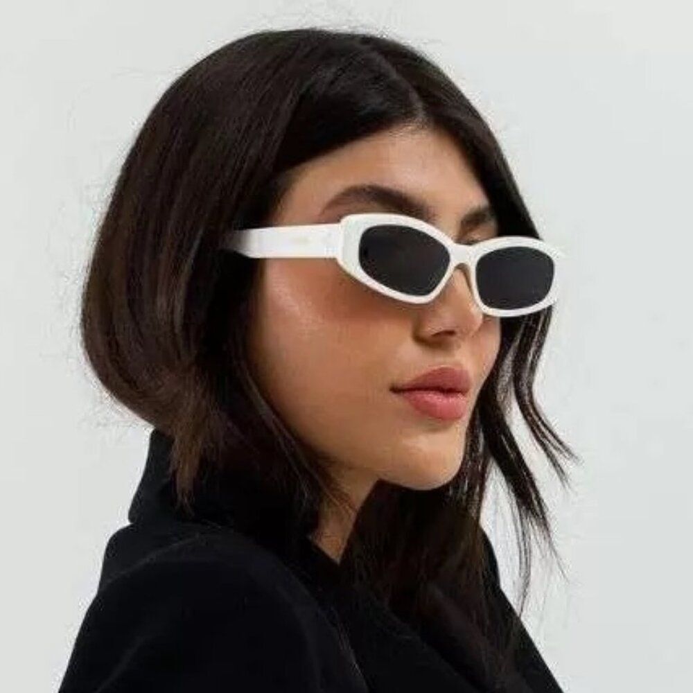 SALE! NEW Celine CL40252I 25A White Grey Rectangle Women Sunglasses CL 40252I